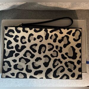 NWOT Rothy's Desert Cat Wristlet